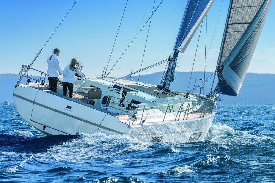 Sailing yacht Bavaria C45 Red Horizon