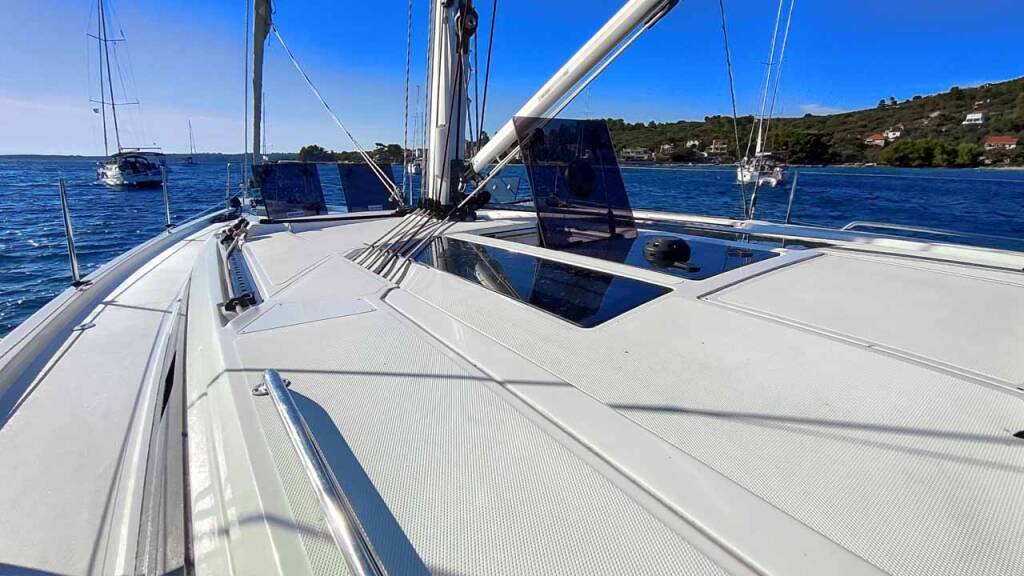 Sailing yacht Bavaria C46 Estinella