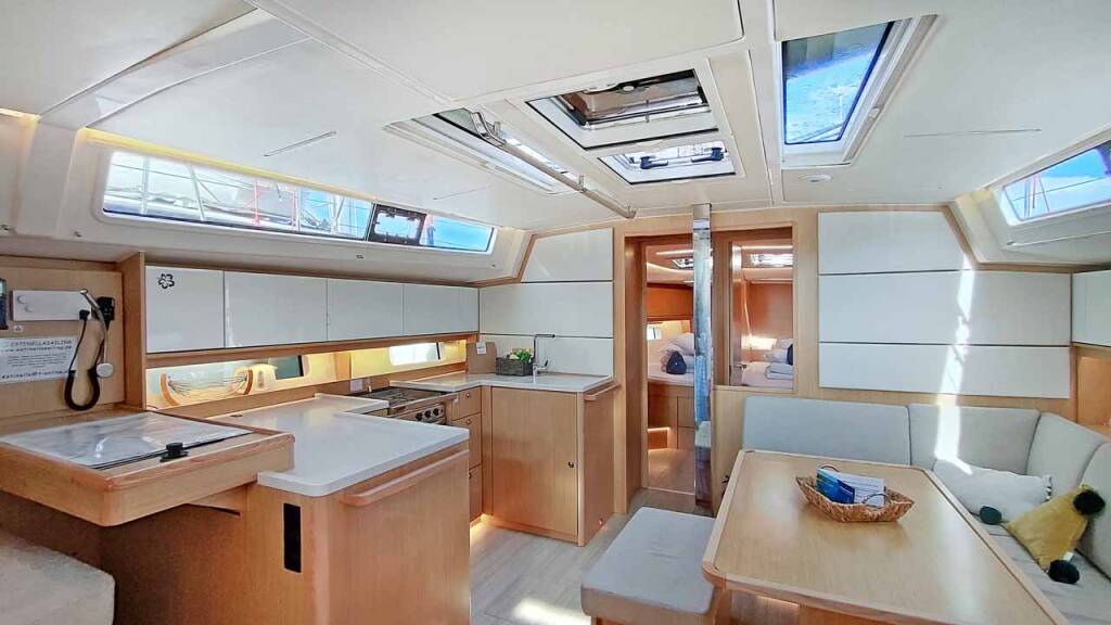 Sailing yacht Bavaria C46 Estinella