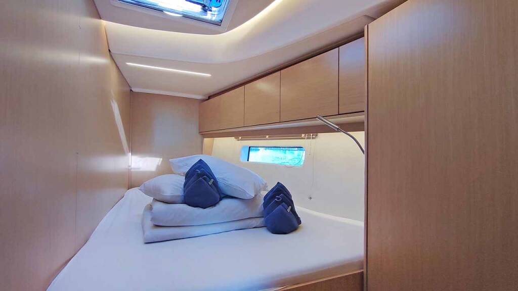 Sailing yacht Bavaria C46 Estinella