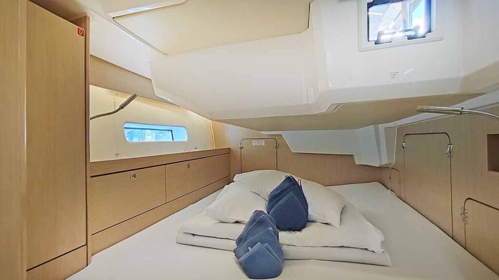 Sailing yacht Bavaria C46 Estinella