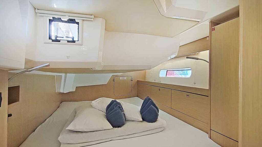 Sailing yacht Bavaria C46 Estinella