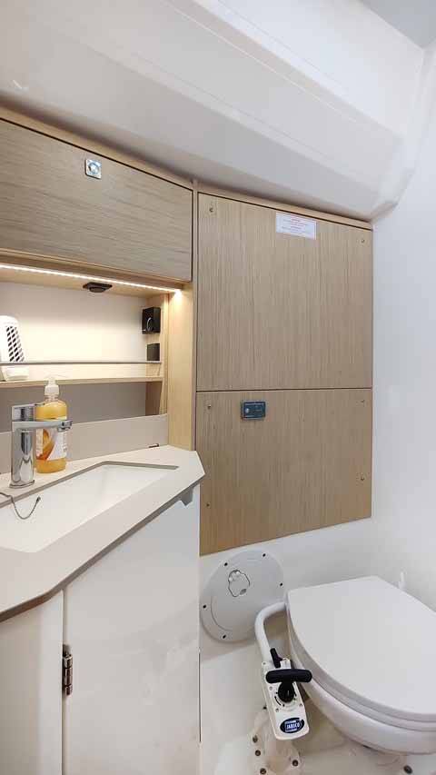 Sailing yacht Bavaria C46 Estinella