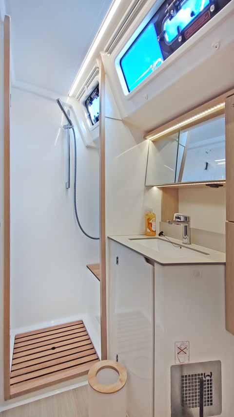 Sailing yacht Bavaria C46 Estinella