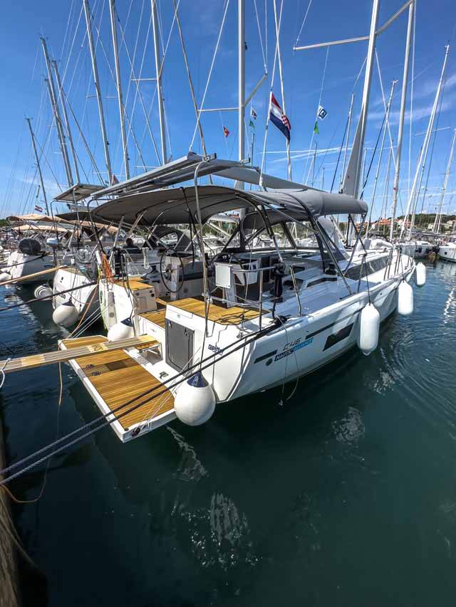 Sailing yacht Bavaria C46 Naos