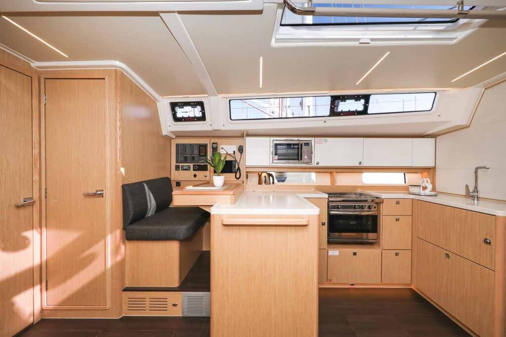 Sailing yacht Bavaria C46 Delizia