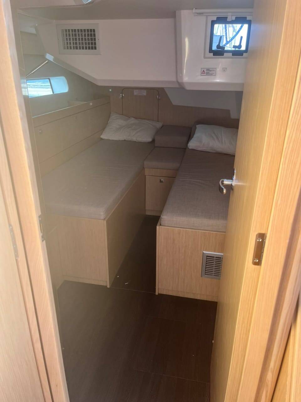 Segelyachten Bavaria C46 Kebifaiv