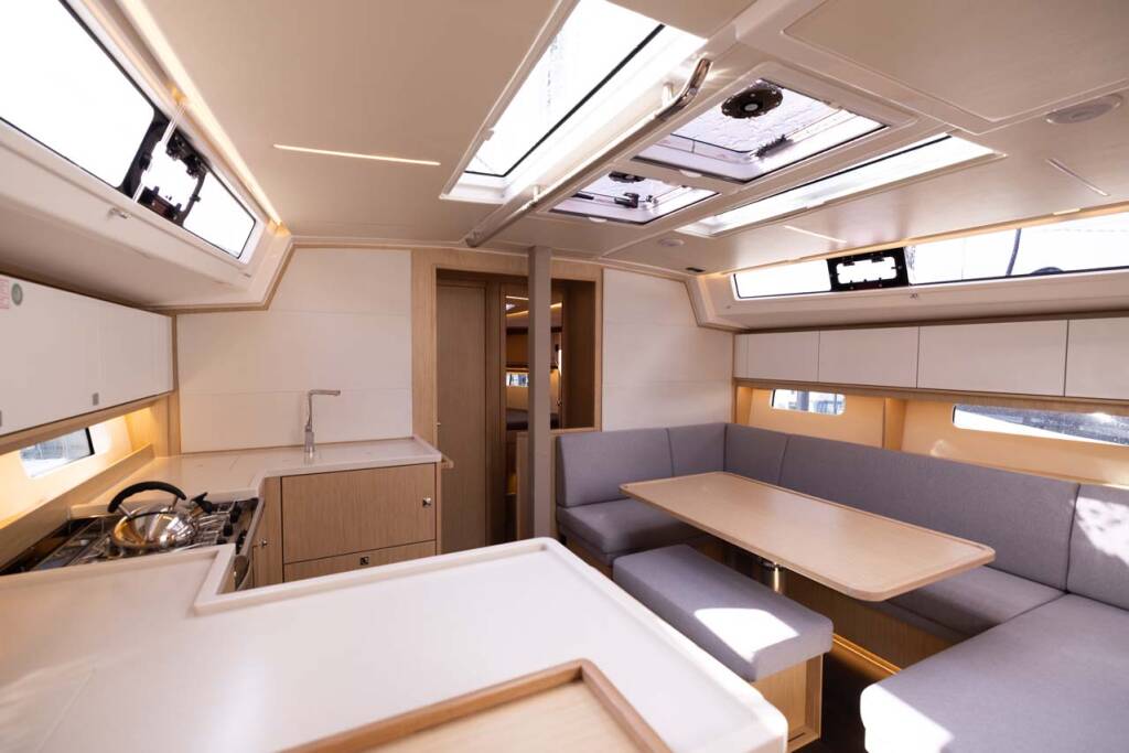 Sailing yacht Bavaria C46 Mercedes