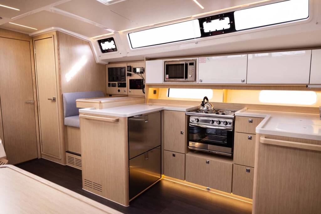 Sailing yacht Bavaria C46 Mercedes