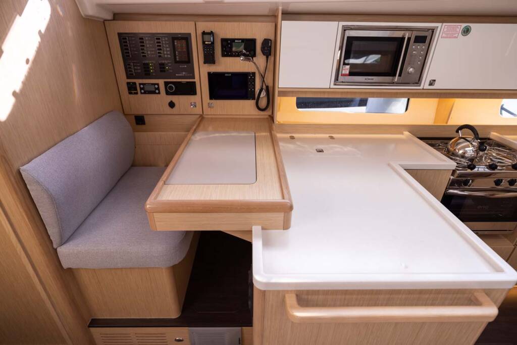 Sailing yacht Bavaria C46 Mercedes