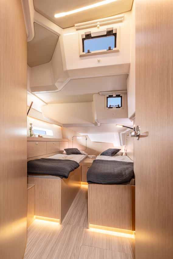 Sailing yacht Bavaria C46 Garbí 