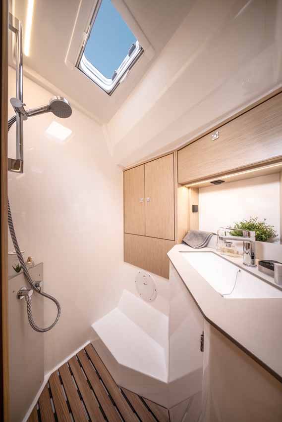 Sailing yacht Bavaria C46 Garbí 