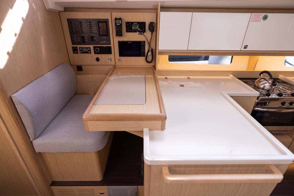 Sailing yacht Bavaria C46 Sealark