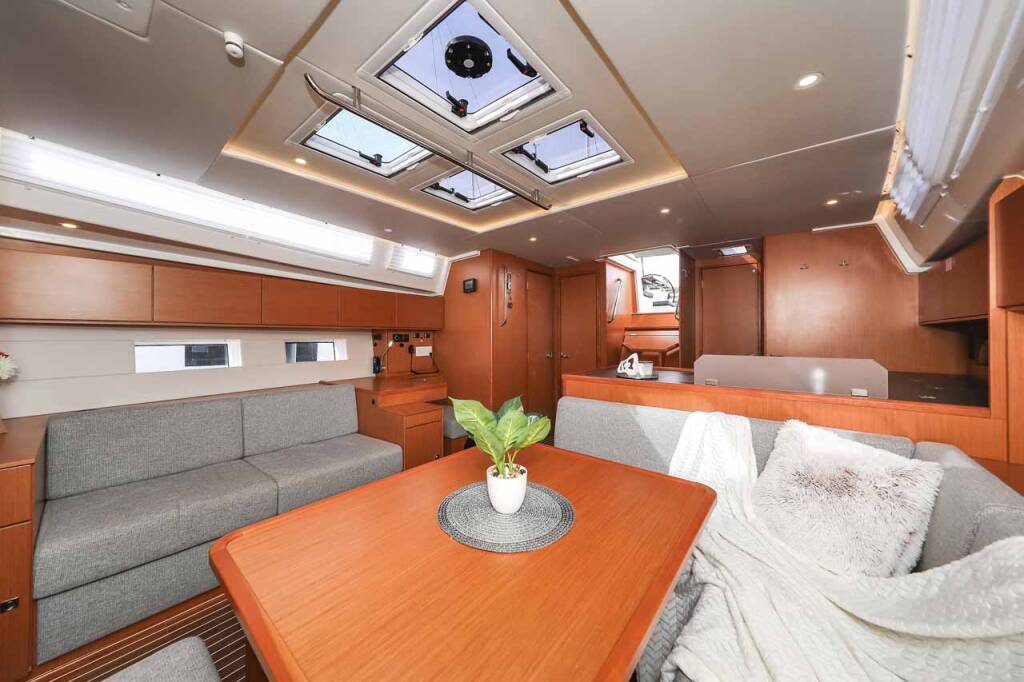 Sailing yacht Bavaria C50 Holiday Gogi-II