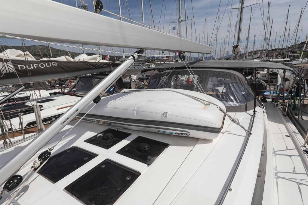 Sailing yacht Bavaria C50 Holiday Granat
