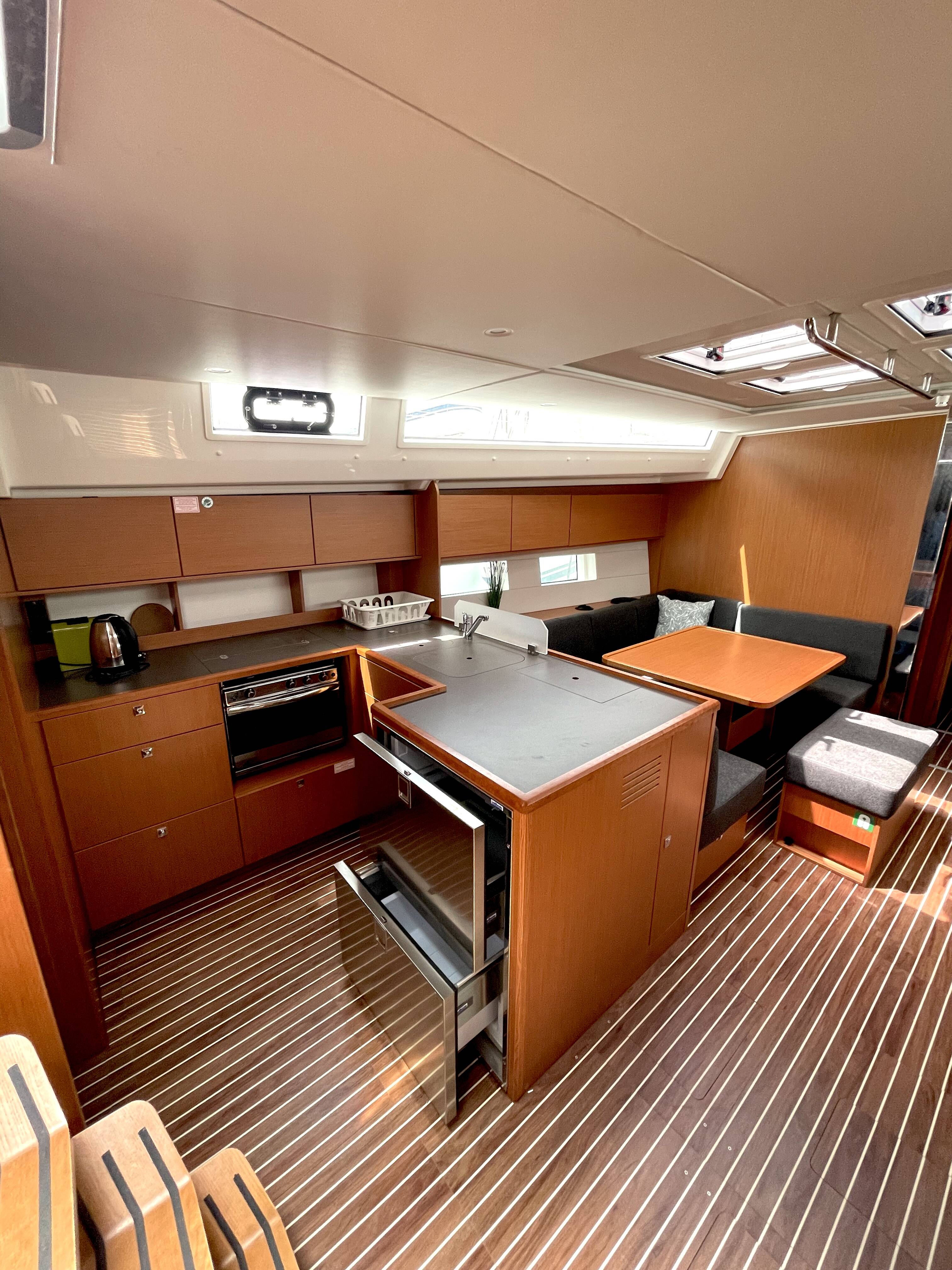 Sailing yacht Bavaria C50 Holiday Hangover