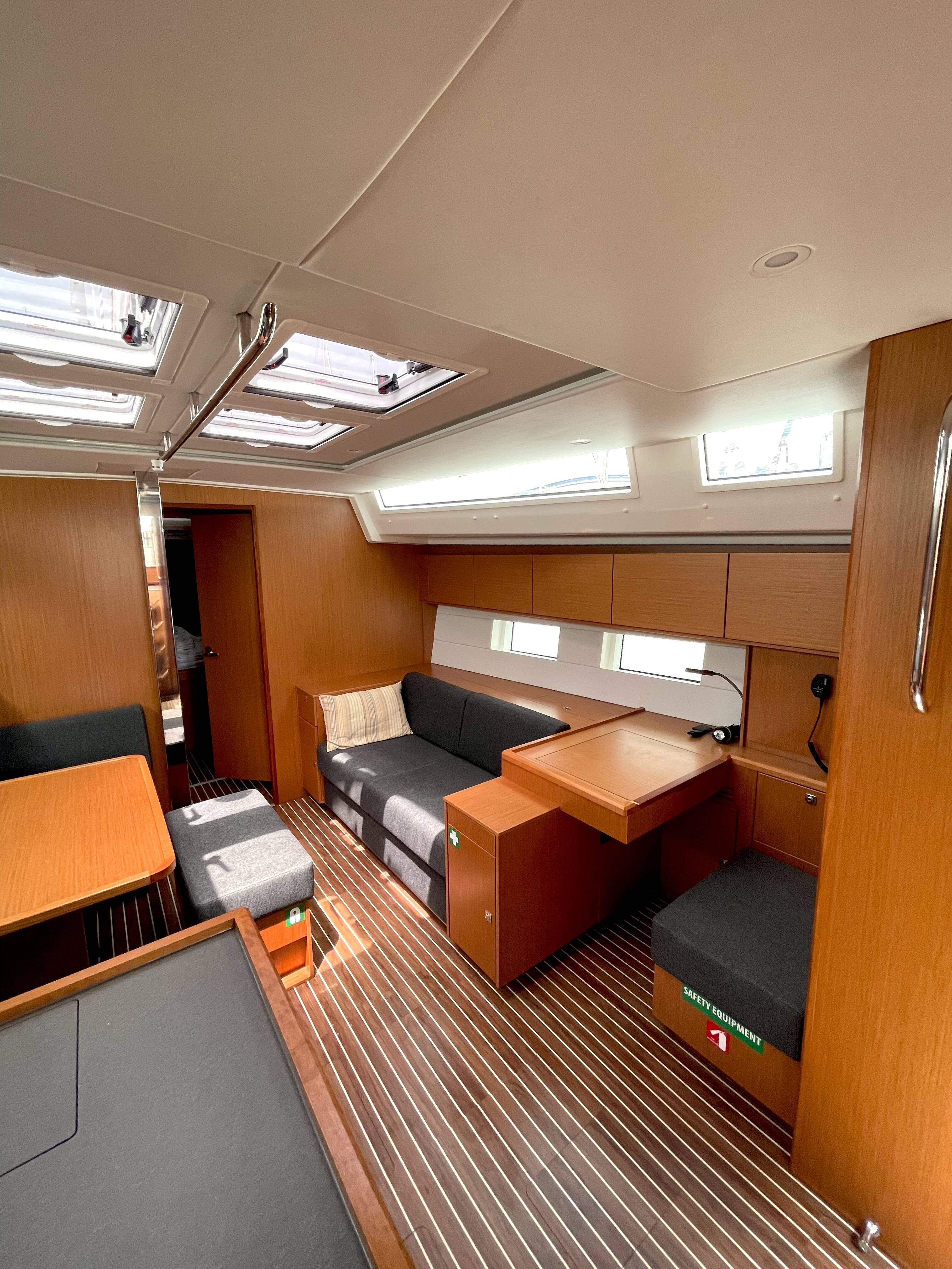 Sailing yacht Bavaria C50 Holiday Hangover