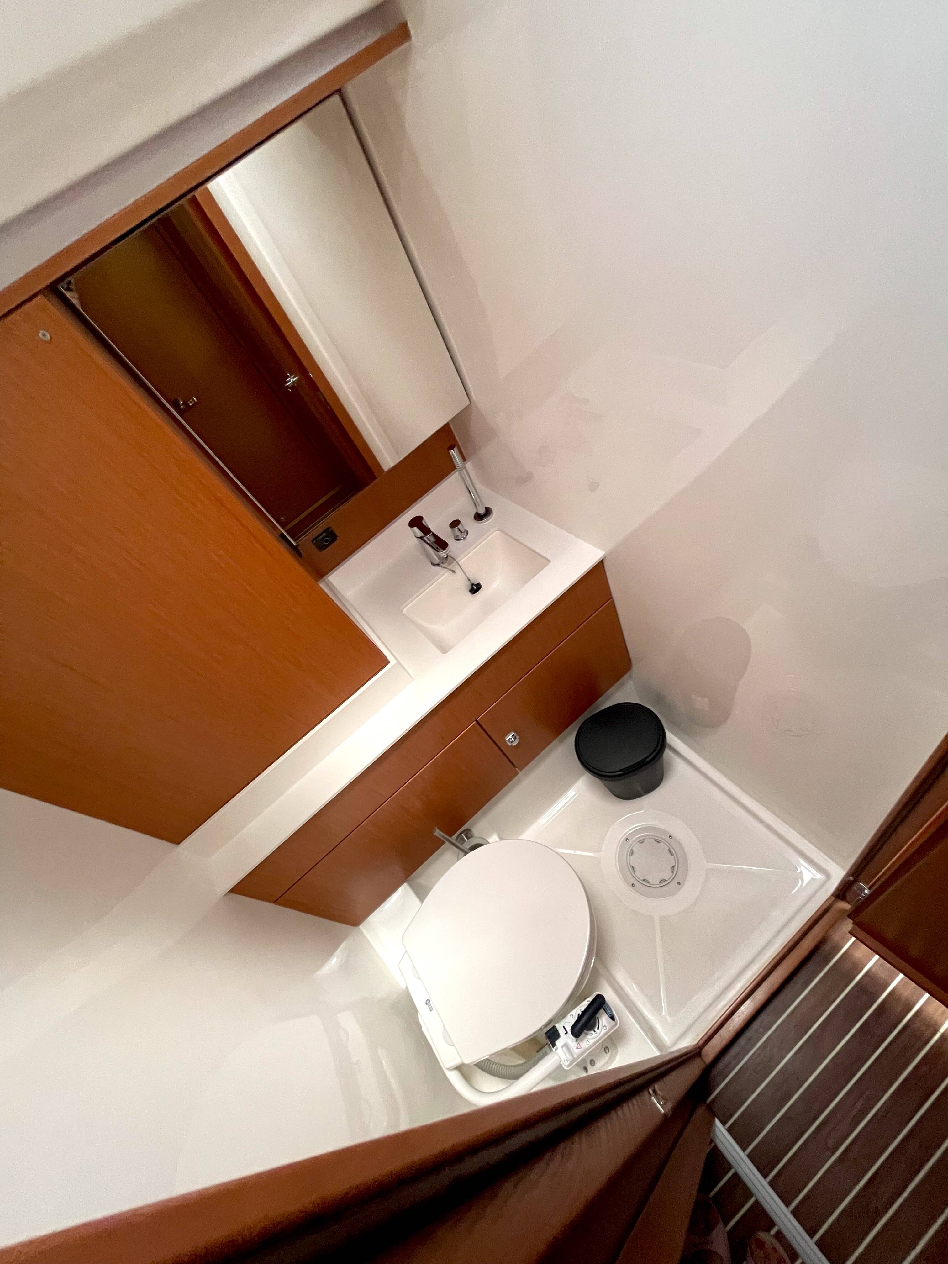 Sailing yacht Bavaria C50 Holiday Hangover