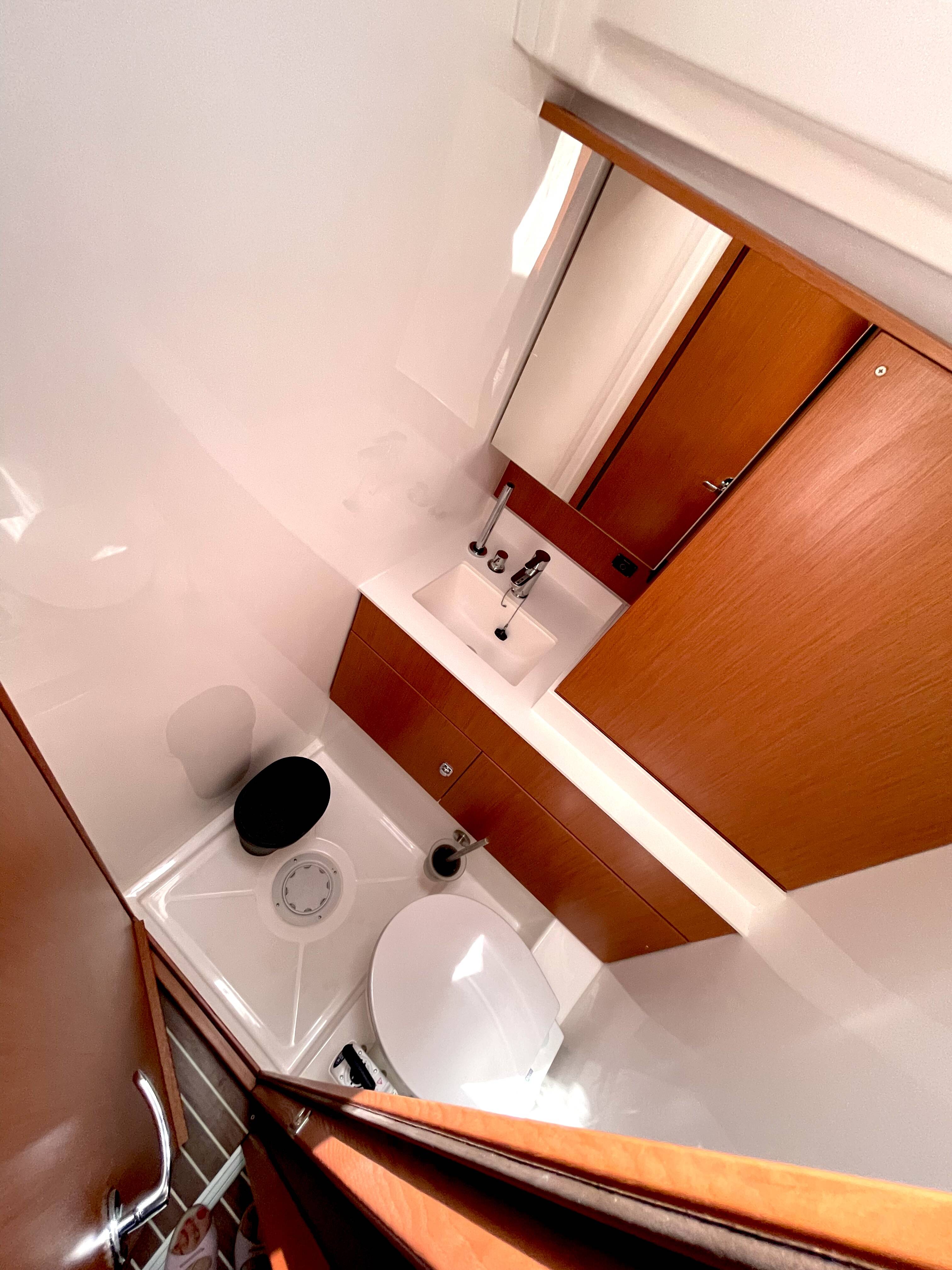 Sailing yacht Bavaria C50 Holiday Hangover