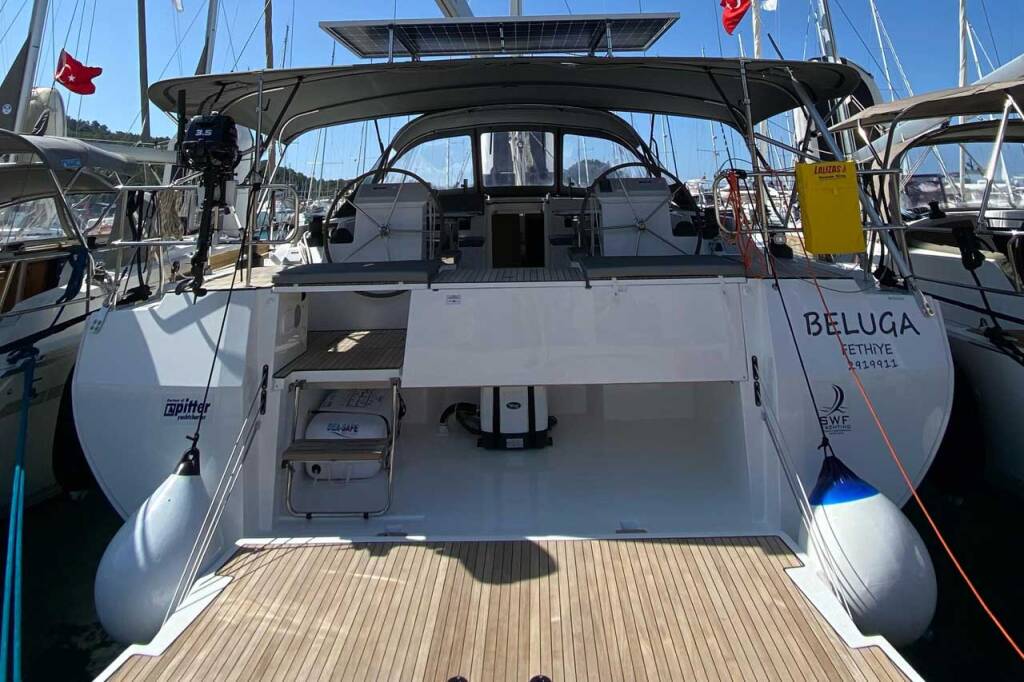 Sailing yacht Bavaria C50 Holiday Beluga