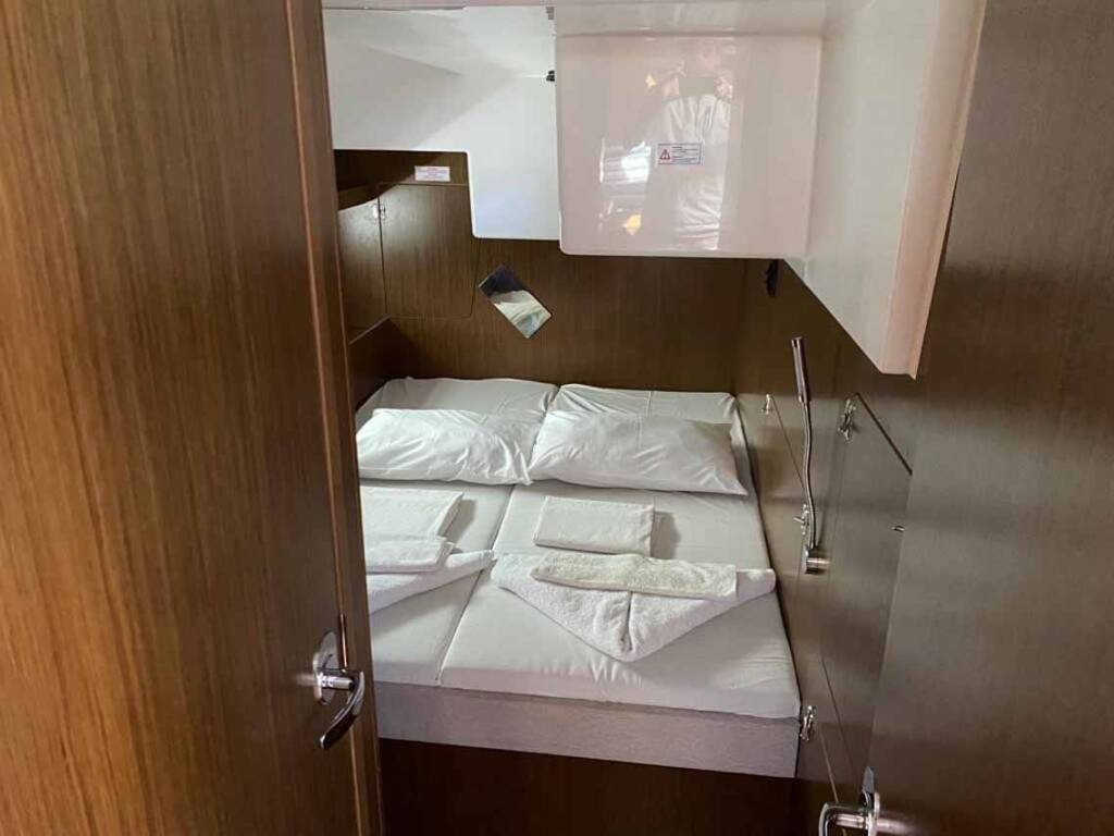 Sailing yacht Bavaria C50 Style Acrux