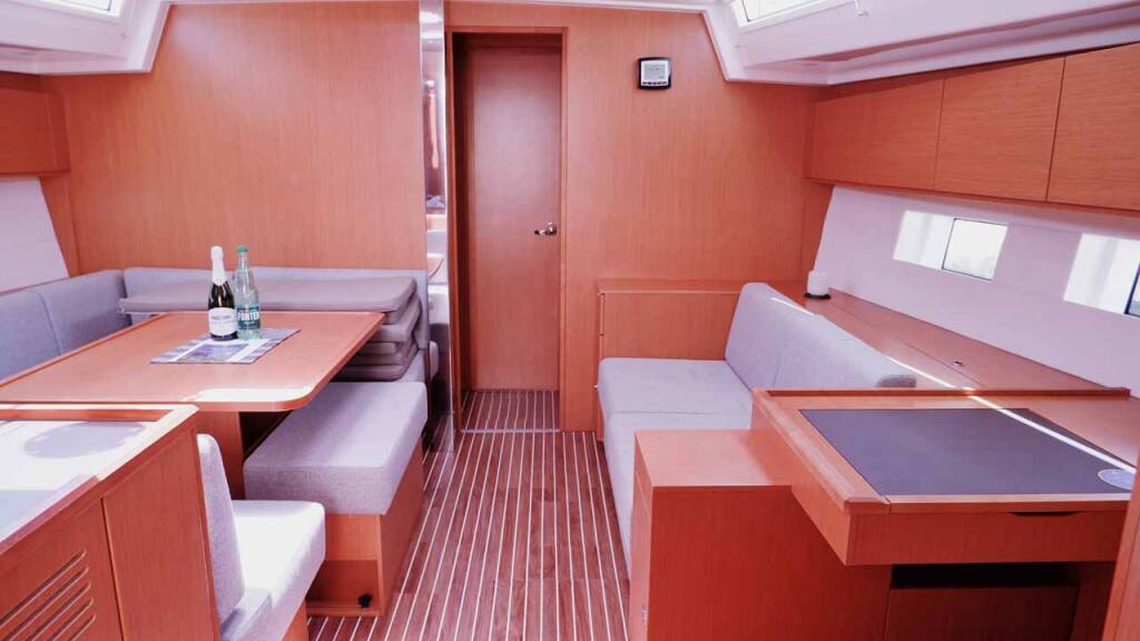 Sailing yacht Bavaria C50 Style Juana