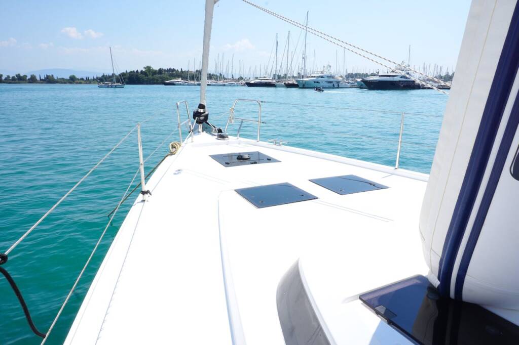 Sailing yacht Bavaria C50 Style Moya One