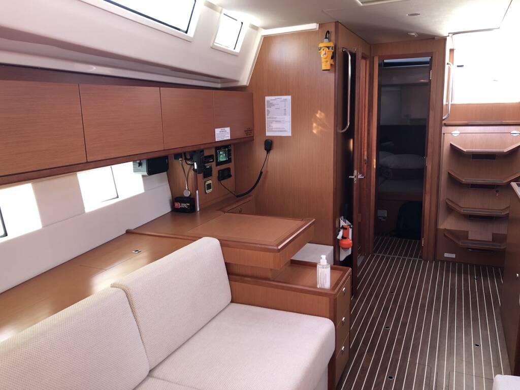 Sailing yacht Bavaria C50 Elli