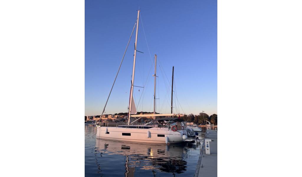 Sailing yacht Bavaria C50 B-Line