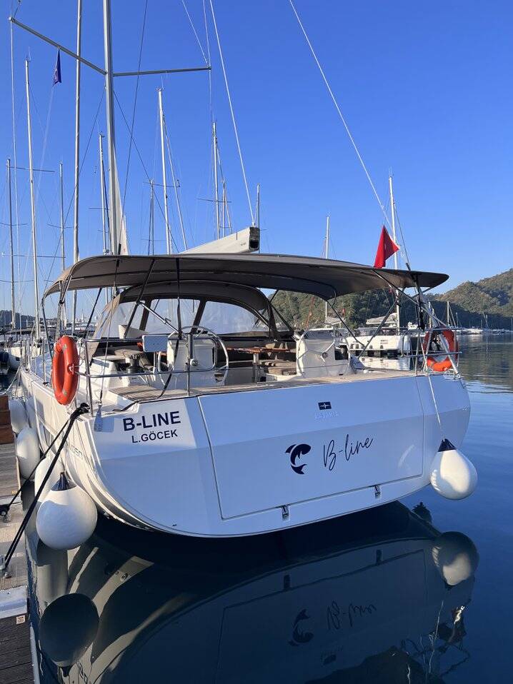 Sailing yacht Bavaria C50 B-Line