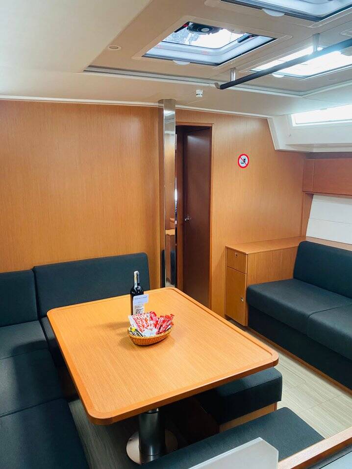 Sailing yacht Bavaria C50 B-Line