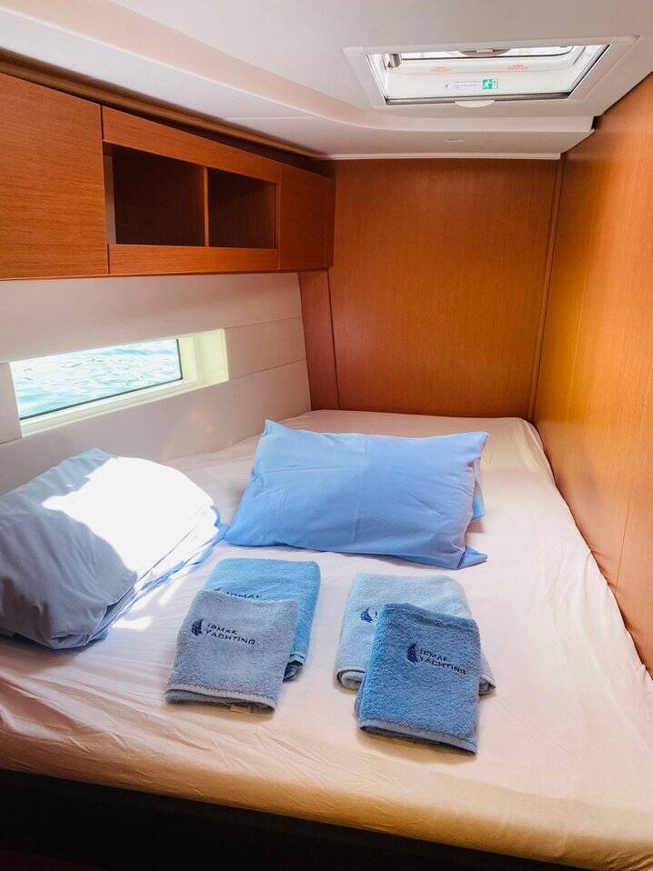 Sailing yacht Bavaria C50 B-Line