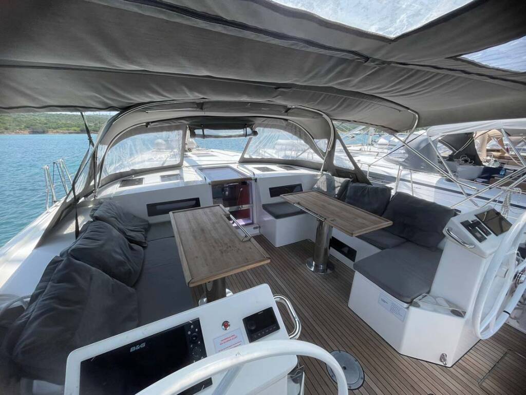 Sailing yacht Bavaria C50 Insomnia