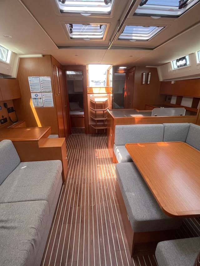 Sailing yacht Bavaria C50 Insomnia