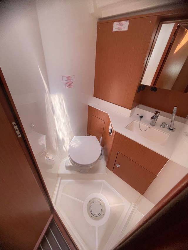 Sailing yacht Bavaria C50 Insomnia