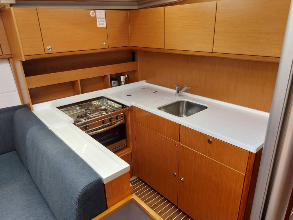 Sailing yacht Bavaria C57 Style Promitheas