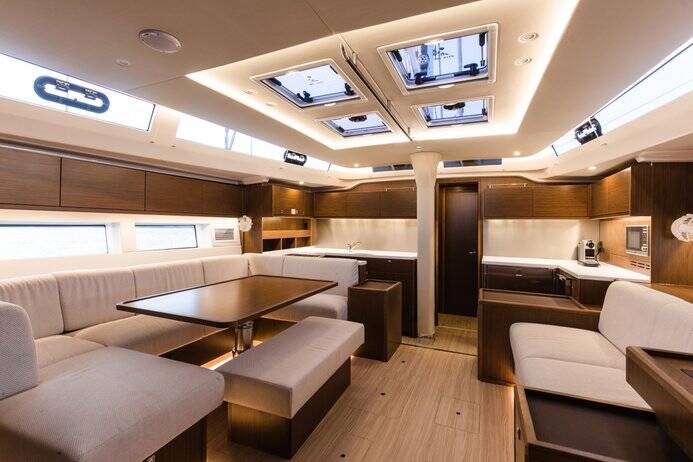 Sailing yacht Bavaria C57 Elli