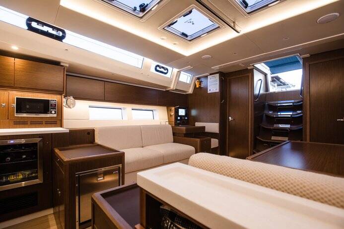 Sailing yacht Bavaria C57 Elli