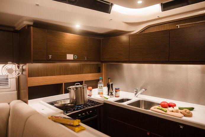 Sailing yacht Bavaria C57 Elli