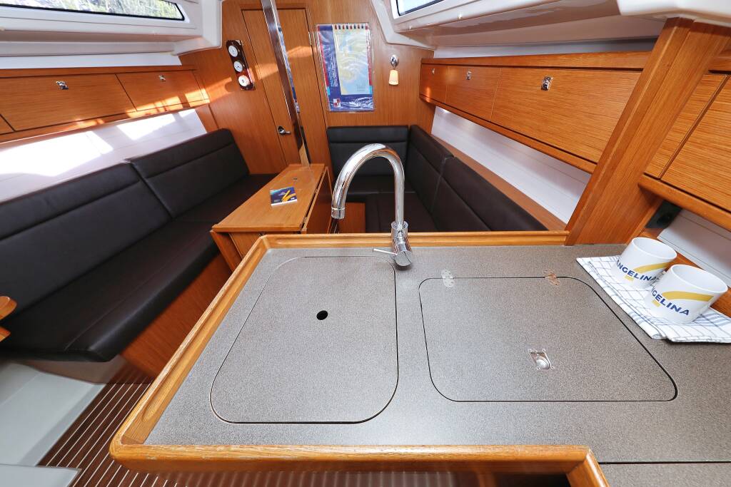 Sailing yacht Bavaria Cruiser 33 Dolce Vita
