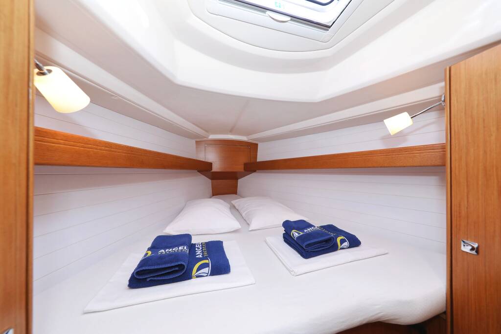 Sailing yacht Bavaria Cruiser 33 Dolce Vita