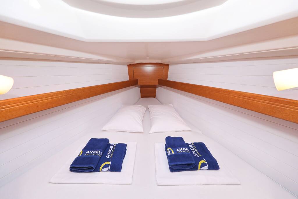 Sailing yacht Bavaria Cruiser 33 Dolce Vita