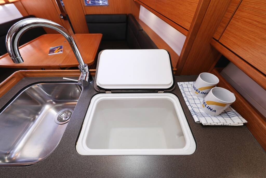 Sailing yacht Bavaria Cruiser 33 Dolce Vita