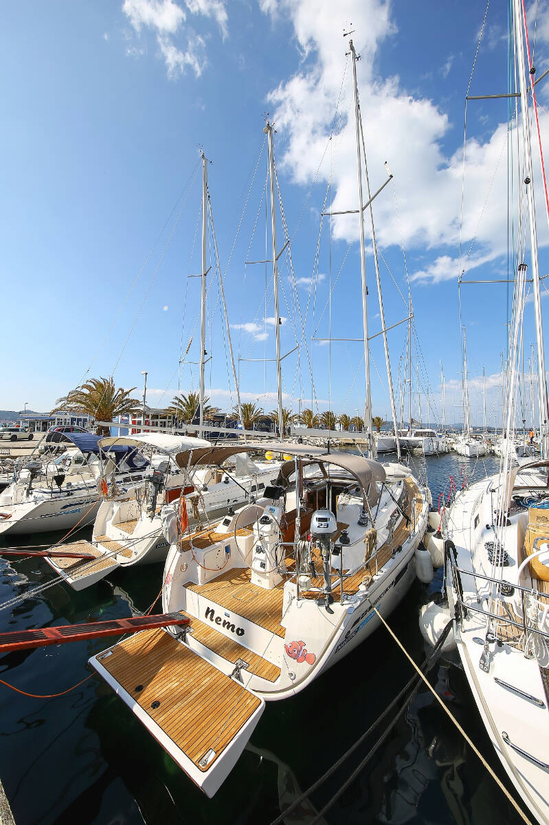 Sailing yacht Bavaria Cruiser 33 Nemo
