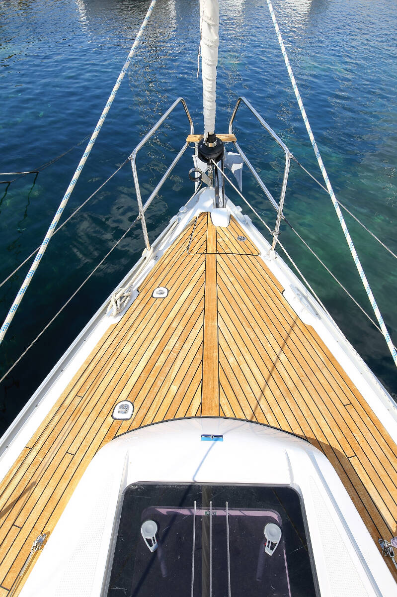Sailing yacht Bavaria Cruiser 33 Nemo