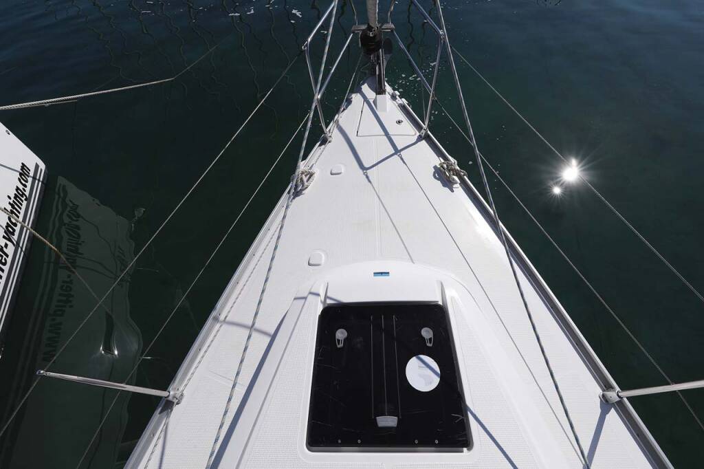 Sailing yacht Bavaria Cruiser 33 Moja Niska