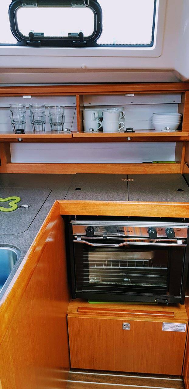 Sailing yacht Bavaria Cruiser 33 Salsa