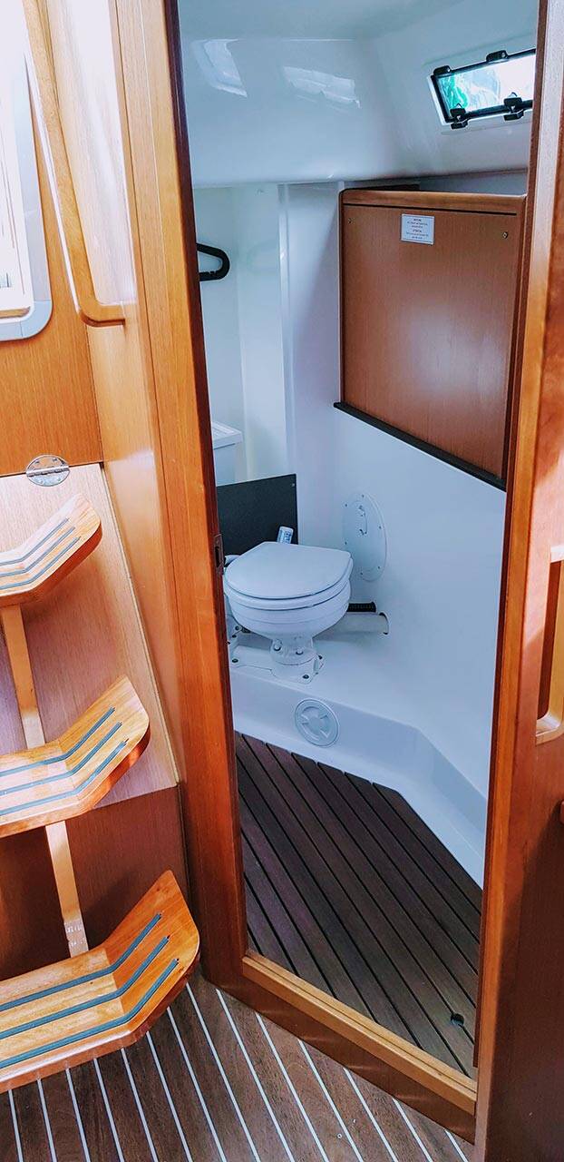 Sailing yacht Bavaria Cruiser 33 Salsa