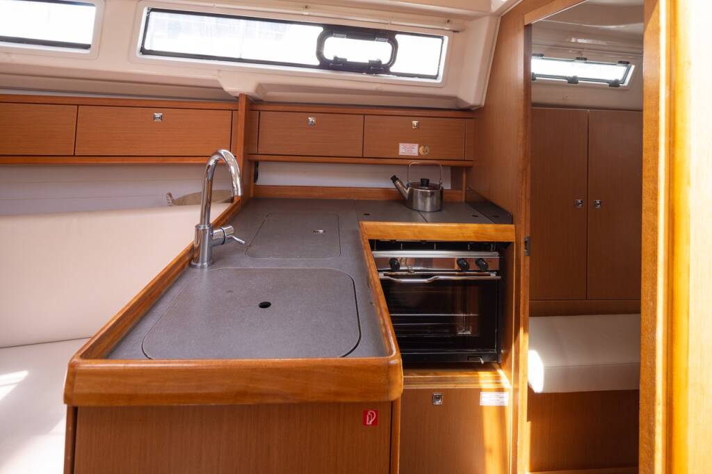 Segelyachten Bavaria Cruiser 33 Maistros