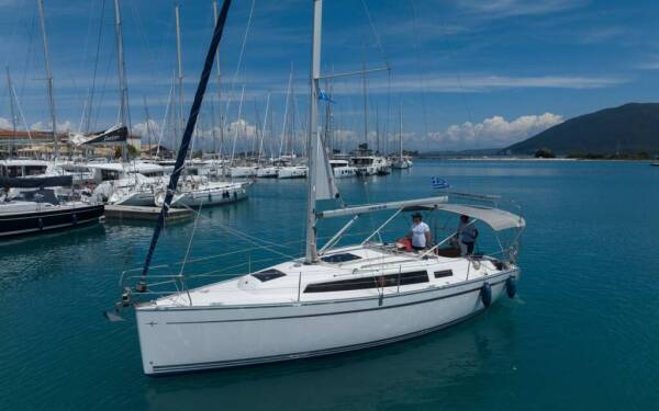 Bavaria Cruiser 33 Maistros Lefkas main port